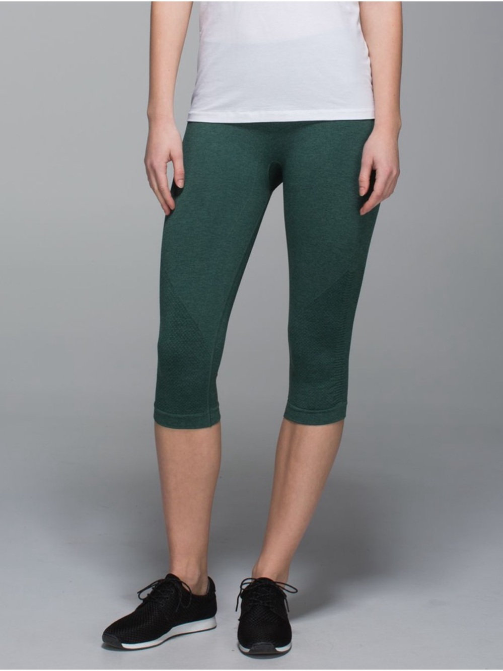 Lululemon In The Flow Crop II
Heathered Forest